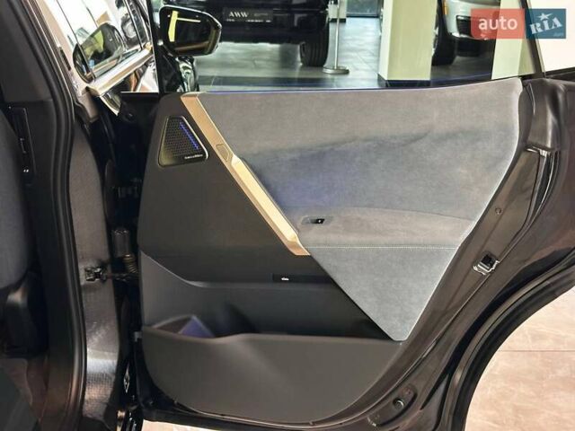 Чорний БМВ iX, об'ємом двигуна 0 л та пробігом 10 тис. км за 81469 $, фото 36 на Automoto.ua