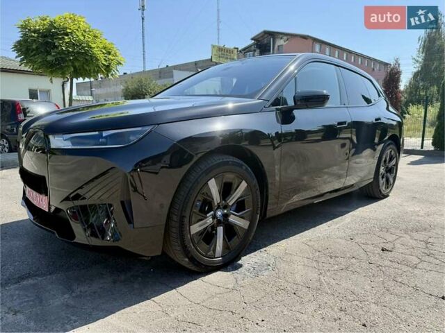 Чорний БМВ iX, об'ємом двигуна 0 л та пробігом 8 тис. км за 74500 $, фото 2 на Automoto.ua
