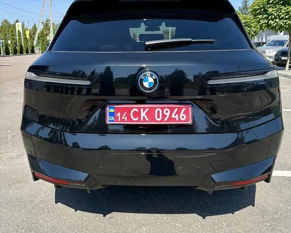 Чорний БМВ iX, об'ємом двигуна 0 л та пробігом 8 тис. км за 74500 $, фото 7 на Automoto.ua
