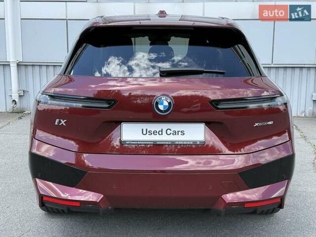 Красный БМВ iX, объемом двигателя 0 л и пробегом 35 тыс. км за 55000 $, фото 4 на Automoto.ua