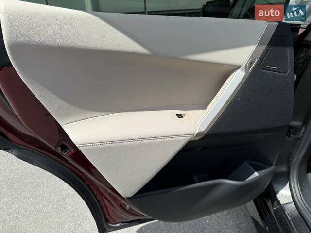 Красный БМВ iX, объемом двигателя 0 л и пробегом 35 тыс. км за 55000 $, фото 10 на Automoto.ua