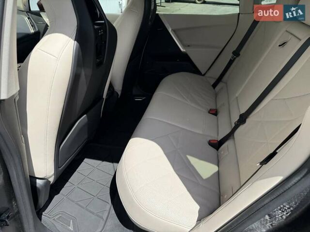 Красный БМВ iX, объемом двигателя 0 л и пробегом 35 тыс. км за 55000 $, фото 9 на Automoto.ua