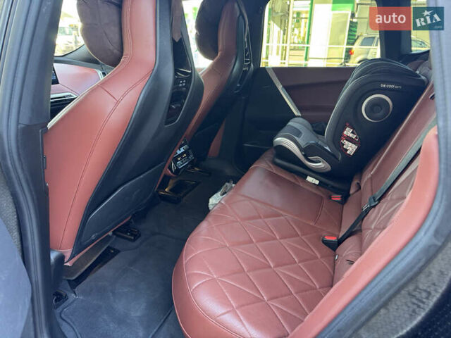 Красный БМВ iX, объемом двигателя 0 л и пробегом 43 тыс. км за 73999 $, фото 15 на Automoto.ua