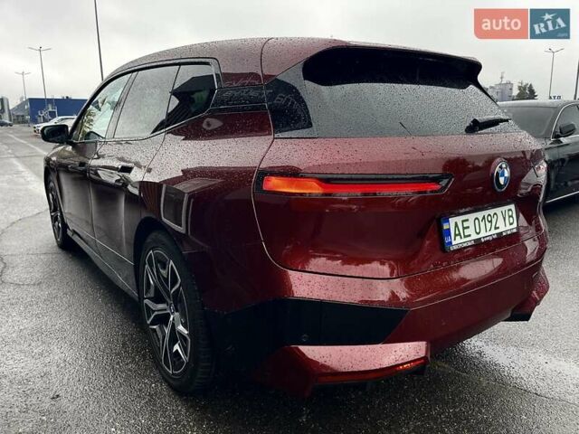 Червоний БМВ iX, об'ємом двигуна 0 л та пробігом 35 тис. км за 46000 $, фото 6 на Automoto.ua