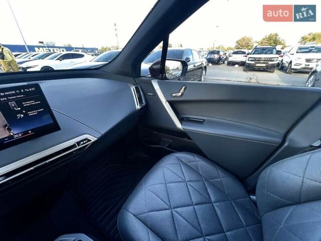 Красный БМВ iX, объемом двигателя 0 л и пробегом 38 тыс. км за 44999 $, фото 25 на Automoto.ua