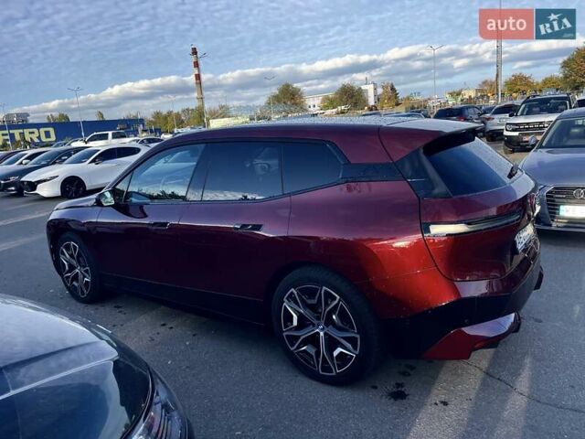 Красный БМВ iX, объемом двигателя 0 л и пробегом 38 тыс. км за 44999 $, фото 6 на Automoto.ua