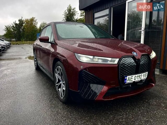 Червоний БМВ iX, об'ємом двигуна 0 л та пробігом 35 тис. км за 46000 $, фото 1 на Automoto.ua