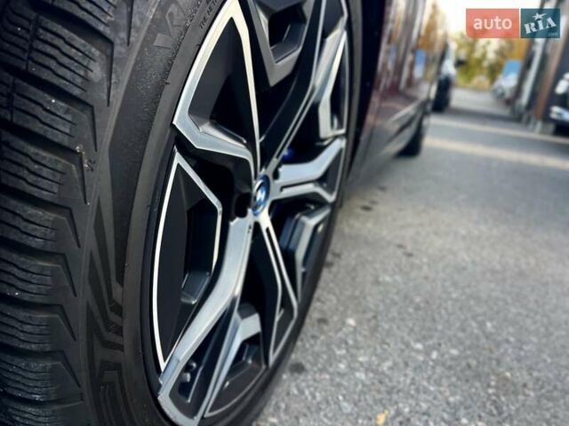 Красный БМВ iX, объемом двигателя 0 л и пробегом 38 тыс. км за 44999 $, фото 13 на Automoto.ua