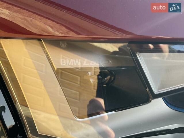 Красный БМВ iX, объемом двигателя 0 л и пробегом 21 тыс. км за 69999 $, фото 8 на Automoto.ua