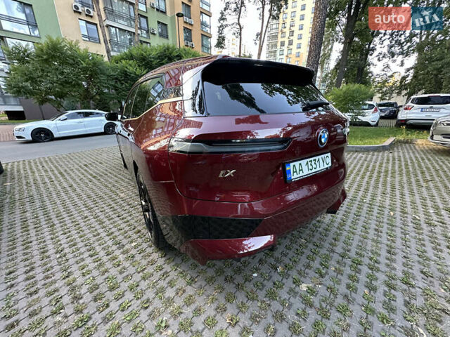 Красный БМВ iX, объемом двигателя 0 л и пробегом 34 тыс. км за 66800 $, фото 10 на Automoto.ua