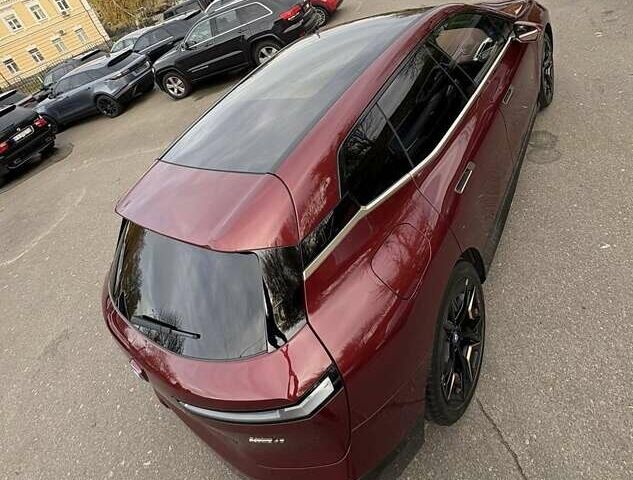 Красный БМВ iX, объемом двигателя 0 л и пробегом 19 тыс. км за 73300 $, фото 7 на Automoto.ua