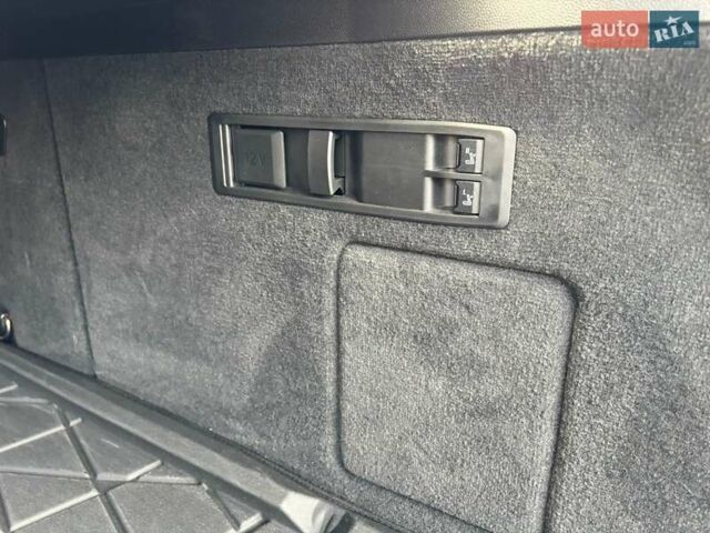 Красный БМВ iX, объемом двигателя 0 л и пробегом 19 тыс. км за 73300 $, фото 22 на Automoto.ua