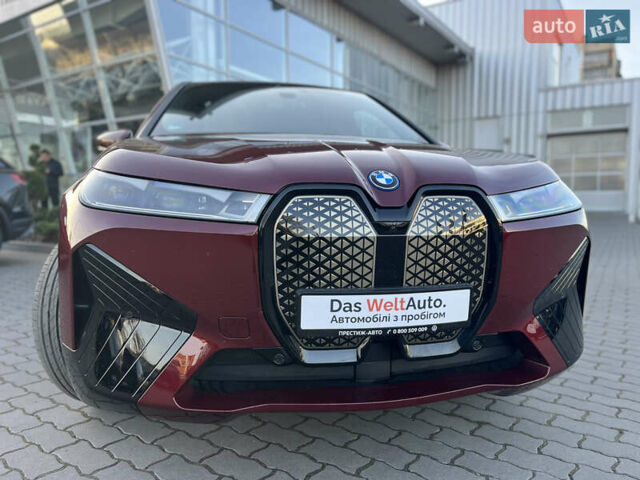 Червоний БМВ iX, об'ємом двигуна 0 л та пробігом 15 тис. км за 49900 $, фото 13 на Automoto.ua