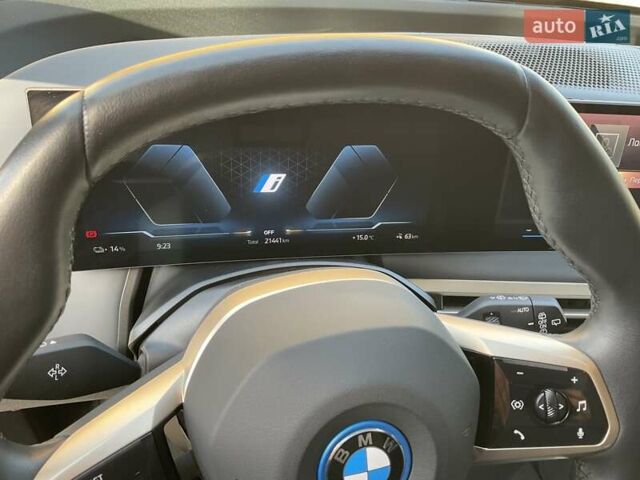 Красный БМВ iX, объемом двигателя 0 л и пробегом 21 тыс. км за 69999 $, фото 16 на Automoto.ua