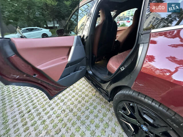 Красный БМВ iX, объемом двигателя 0 л и пробегом 34 тыс. км за 66800 $, фото 34 на Automoto.ua