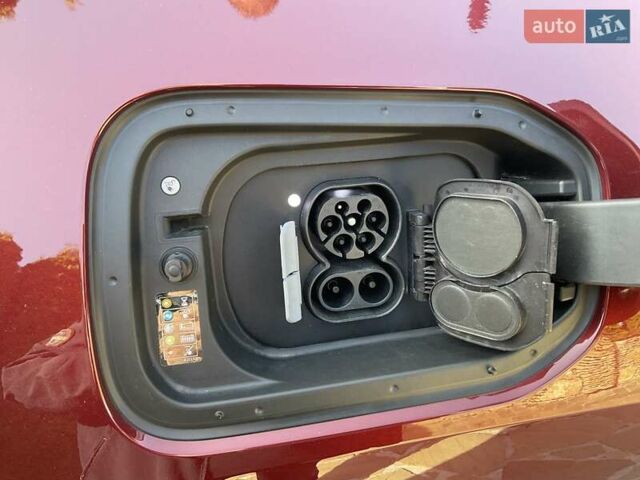 Красный БМВ iX, объемом двигателя 0 л и пробегом 21 тыс. км за 69999 $, фото 28 на Automoto.ua