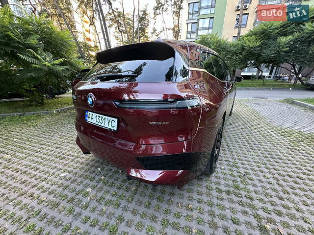 Красный БМВ iX, объемом двигателя 0 л и пробегом 34 тыс. км за 66800 $, фото 8 на Automoto.ua