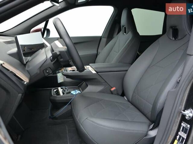 Червоний БМВ iX, об'ємом двигуна 0 л та пробігом 2 тис. км за 80001 $, фото 3 на Automoto.ua