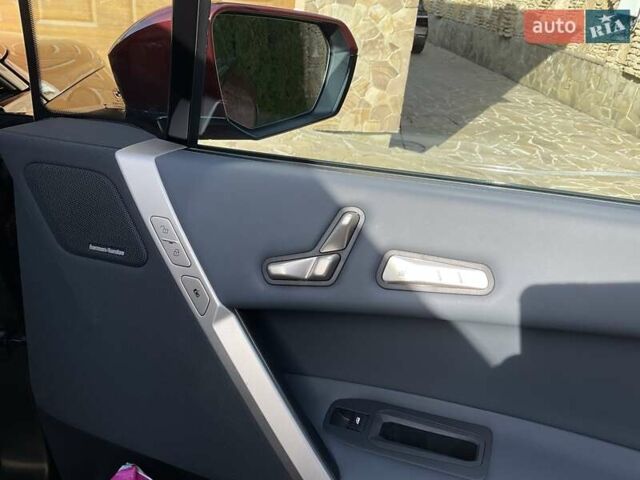 Красный БМВ iX, объемом двигателя 0 л и пробегом 21 тыс. км за 69999 $, фото 35 на Automoto.ua