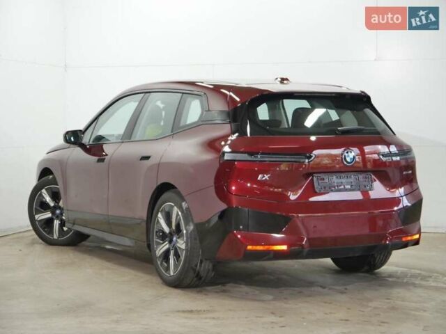 Красный БМВ iX, объемом двигателя 0 л и пробегом 8 тыс. км за 73000 $, фото 1 на Automoto.ua