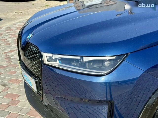 БМВ iX, объемом двигателя 0 л и пробегом 121 тыс. км за 39999 $, фото 11 на Automoto.ua