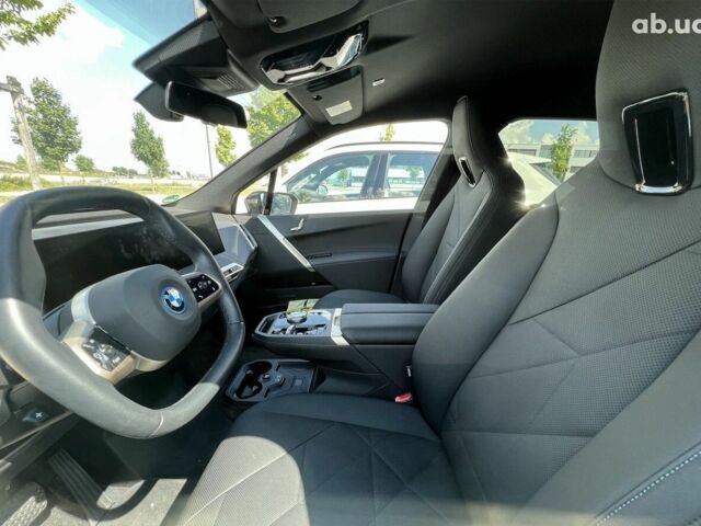 БМВ iX, объемом двигателя 0 л и пробегом 2 тыс. км за 118353 $, фото 17 на Automoto.ua