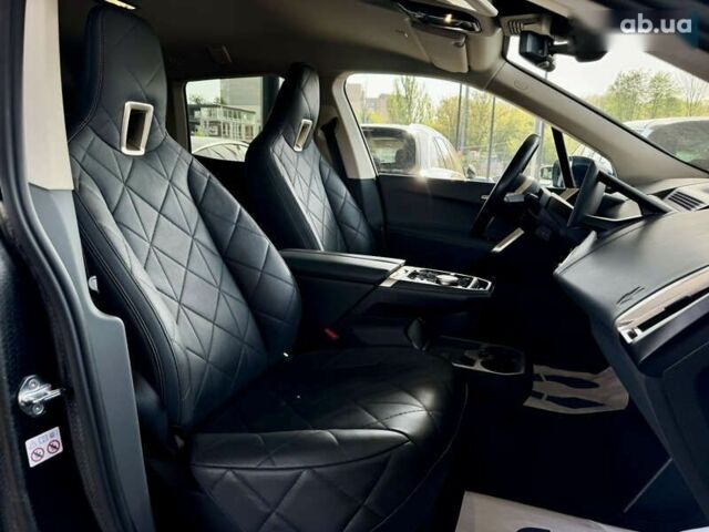 БМВ iX, объемом двигателя 0 л и пробегом 121 тыс. км за 39999 $, фото 2 на Automoto.ua