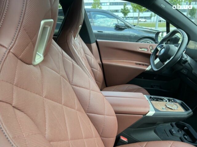 БМВ iX, объемом двигателя 0 л и пробегом 0 тыс. км за 127069 $, фото 13 на Automoto.ua