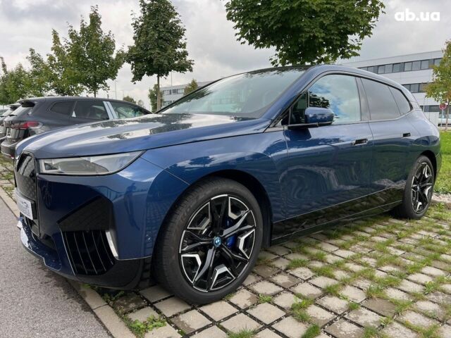 БМВ iX, объемом двигателя 0 л и пробегом 2 тыс. км за 124526 $, фото 32 на Automoto.ua
