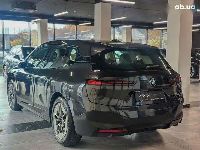 БМВ iX, объемом двигателя 0 л и пробегом 56 тыс. км за 46900 $, фото 11 на Automoto.ua