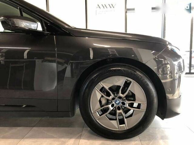 БМВ iX, объемом двигателя 0 л и пробегом 56 тыс. км за 46900 $, фото 8 на Automoto.ua
