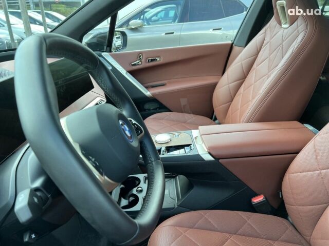 БМВ iX, объемом двигателя 0 л и пробегом 0 тыс. км за 127069 $, фото 4 на Automoto.ua