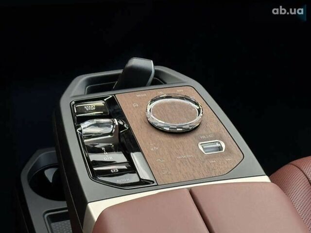 БМВ iX, объемом двигателя 0 л и пробегом 3 тыс. км за 64900 $, фото 27 на Automoto.ua
