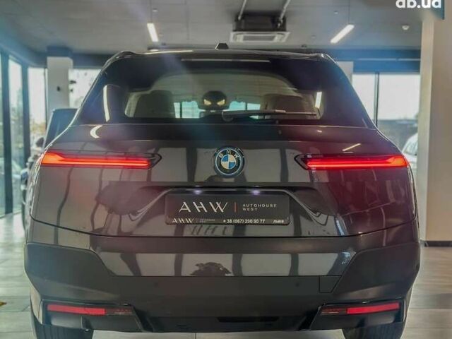 БМВ iX, объемом двигателя 0 л и пробегом 56 тыс. км за 46900 $, фото 13 на Automoto.ua