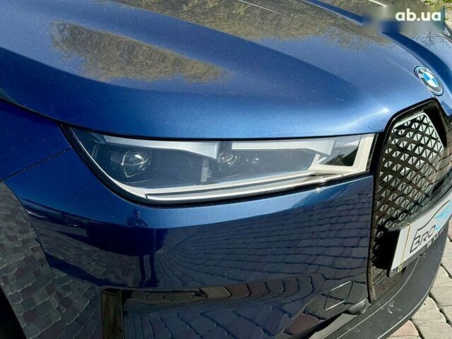 БМВ iX, объемом двигателя 0 л и пробегом 121 тыс. км за 39999 $, фото 12 на Automoto.ua