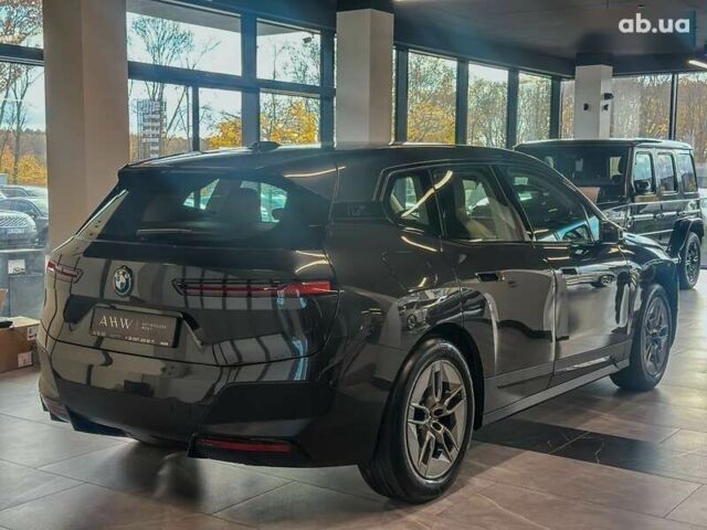 БМВ iX, объемом двигателя 0 л и пробегом 56 тыс. км за 46900 $, фото 12 на Automoto.ua