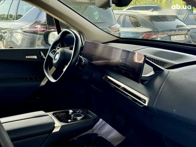 БМВ iX, объемом двигателя 0 л и пробегом 121 тыс. км за 39999 $, фото 1 на Automoto.ua