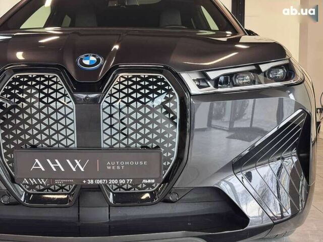 БМВ iX, объемом двигателя 0 л и пробегом 29 тыс. км за 68468 $, фото 3 на Automoto.ua