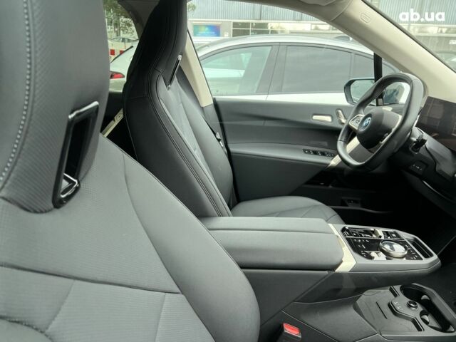 БМВ iX, объемом двигателя 0 л и пробегом 2 тыс. км за 83032 $, фото 4 на Automoto.ua