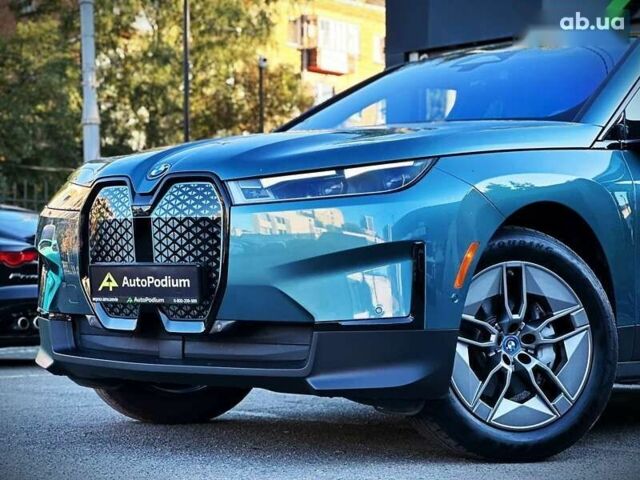 БМВ iX, объемом двигателя 0 л и пробегом 36 тыс. км за 62999 $, фото 4 на Automoto.ua
