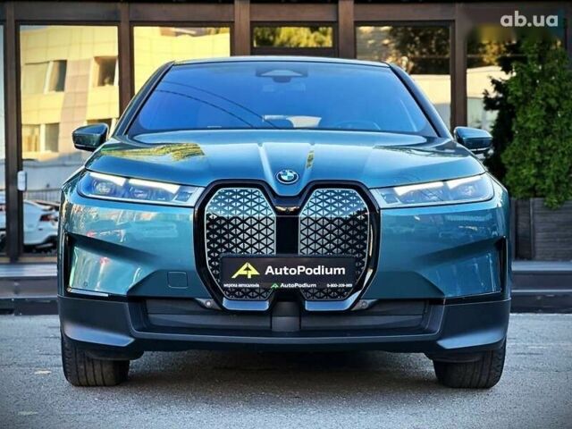 БМВ iX, объемом двигателя 0 л и пробегом 36 тыс. км за 62999 $, фото 1 на Automoto.ua