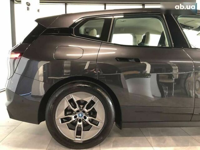 БМВ iX, объемом двигателя 0 л и пробегом 56 тыс. км за 46900 $, фото 9 на Automoto.ua