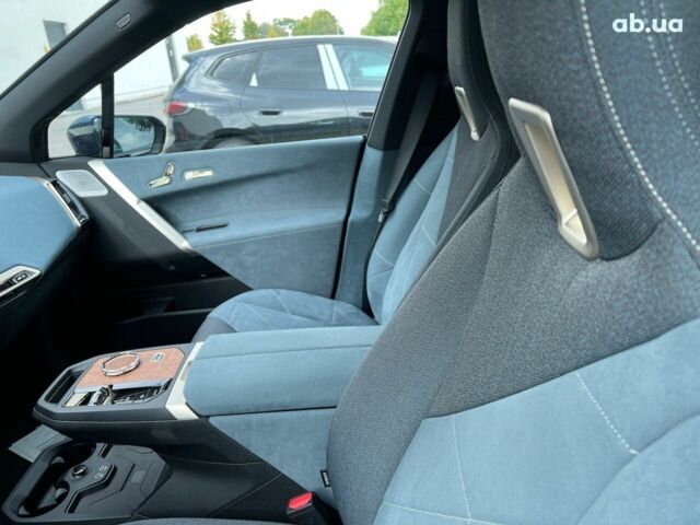 БМВ iX, объемом двигателя 0 л и пробегом 2 тыс. км за 124526 $, фото 14 на Automoto.ua