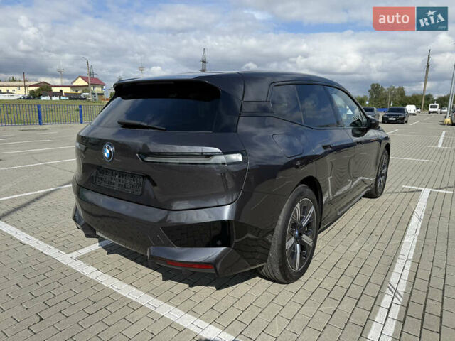 БМВ iX, объемом двигателя 0 л и пробегом 13 тыс. км за 51700 $, фото 2 на Automoto.ua