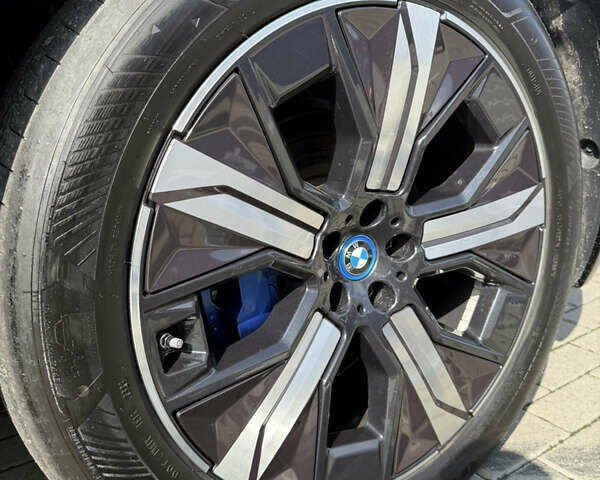 БМВ iX, объемом двигателя 0 л и пробегом 13 тыс. км за 51700 $, фото 12 на Automoto.ua