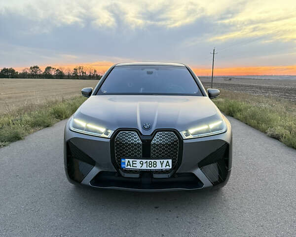 БМВ iX, объемом двигателя 0 л и пробегом 45 тыс. км за 81400 $, фото 2 на Automoto.ua