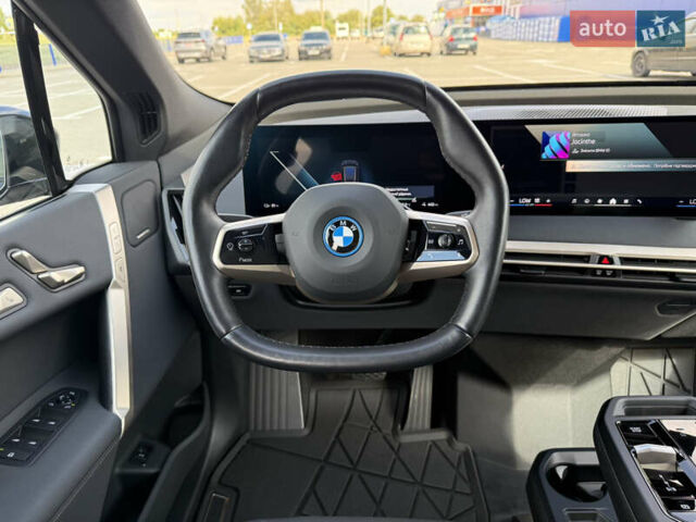 БМВ iX, объемом двигателя 0 л и пробегом 13 тыс. км за 51700 $, фото 16 на Automoto.ua