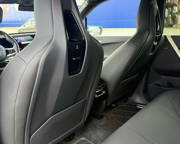 БМВ iX, объемом двигателя 0 л и пробегом 13 тыс. км за 51700 $, фото 24 на Automoto.ua