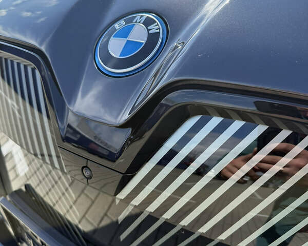 БМВ iX, объемом двигателя 0 л и пробегом 13 тыс. км за 51700 $, фото 5 на Automoto.ua
