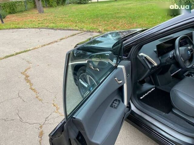 БМВ iX, объемом двигателя 0 л и пробегом 19 тыс. км за 64999 $, фото 18 на Automoto.ua